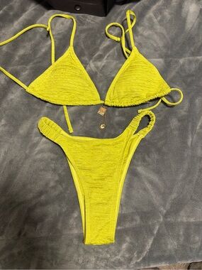 SHEIN Green Textured Bikini Set
